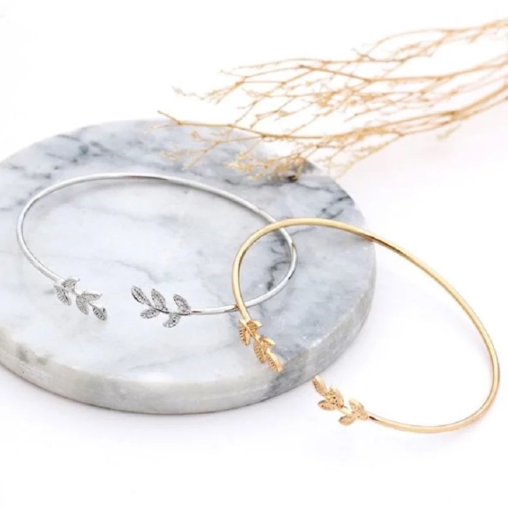 ⚜️[𝟯/$𝟭𝟴]⚜️Leaf Silver Dainty Simple Cuff NEW - Picture 5 of 8